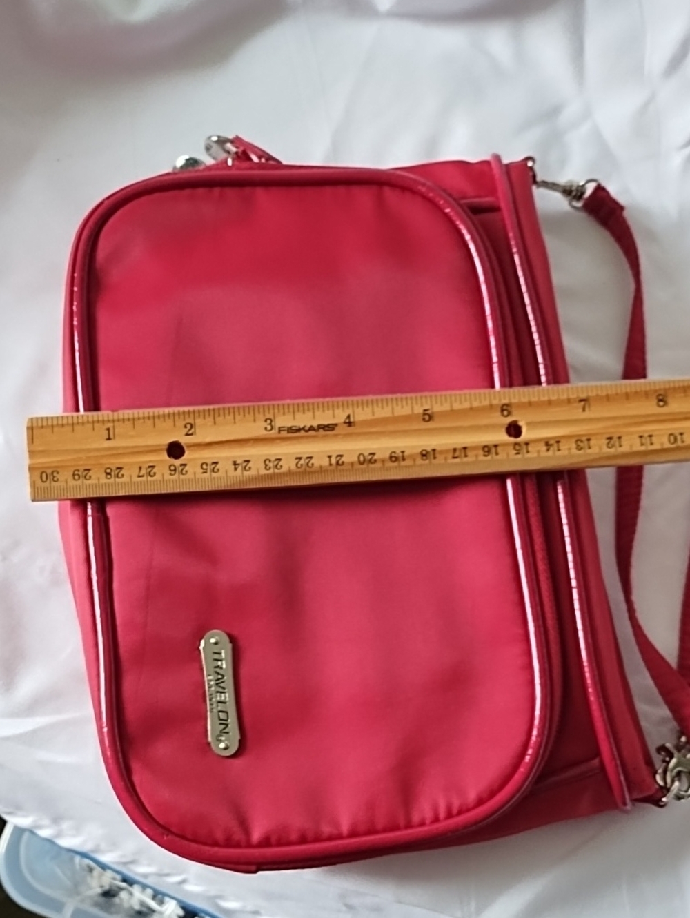 Travelon Red Crossbody Shoulder Bag - Picture 9 of 9